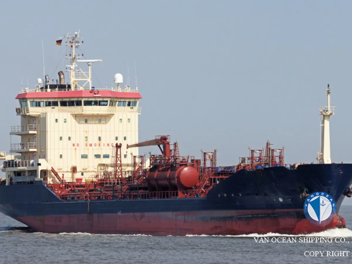 Kapal tanker minyak/bahan kimia kanggo didol