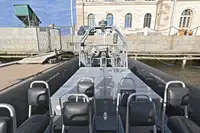 Kapal karet kaku kanggo didol