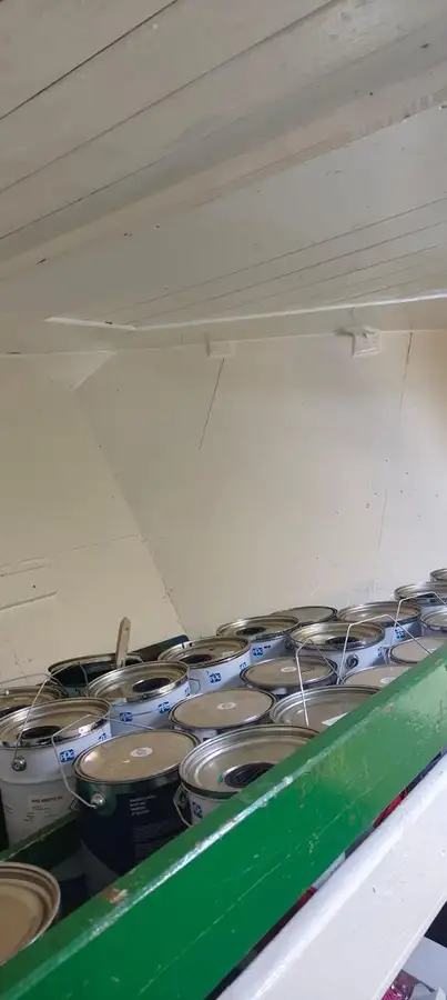 Kapal pasokan kanggo didol