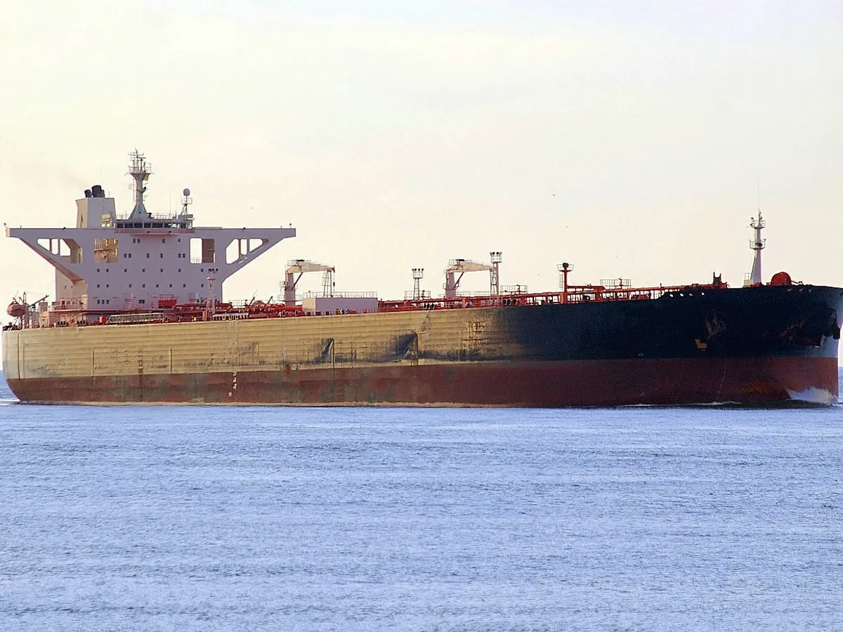 Kapal tanker minyak/bahan kimia kanggo didol