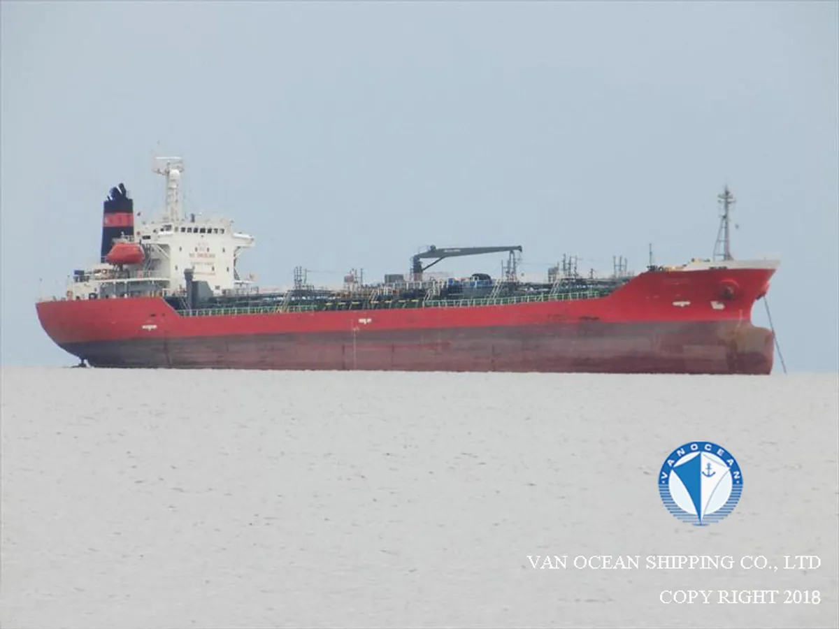 Kapal tanker minyak/bahan kimia kanggo didol
