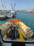 Kapal kontainer kanggo didol