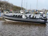 Kapal kontainer kanggo didol