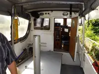 Kapal kerja kanggo didol