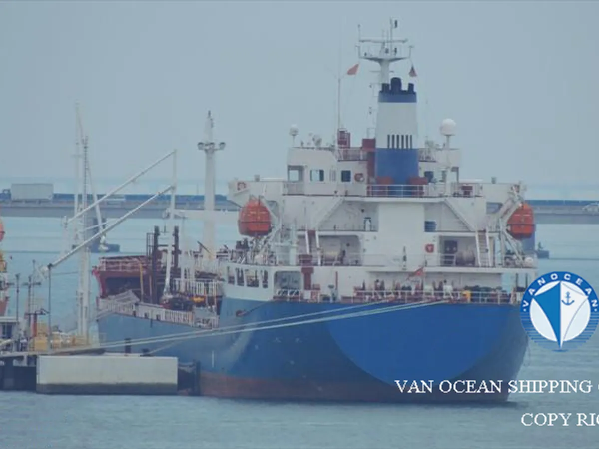 Kapal tanker minyak/bahan kimia kanggo didol