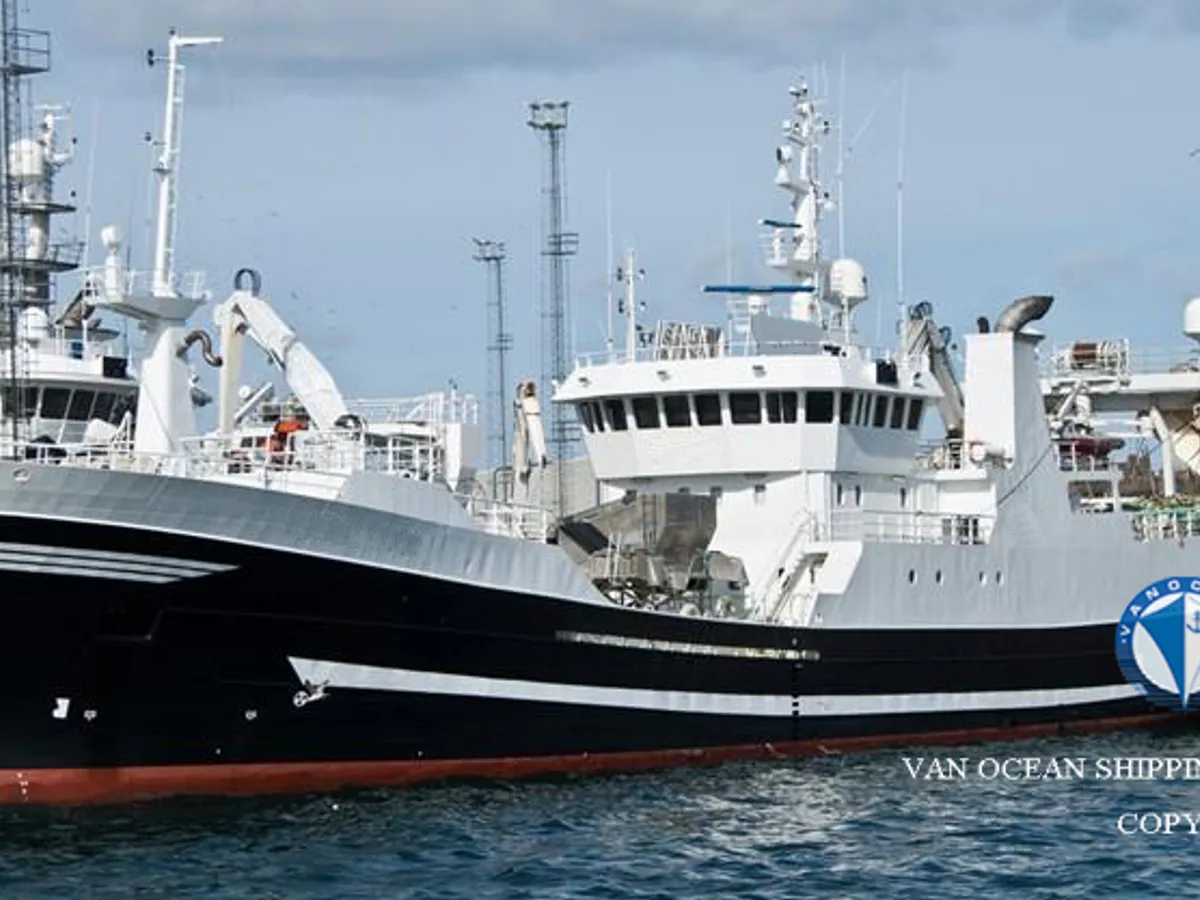 Kapal trawler kanggo didol