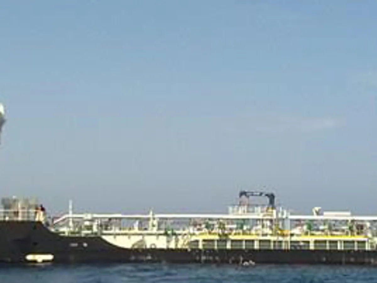 Kapal tanker minyak/bahan kimia kanggo didol