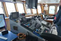 Kapal kontainer kanggo didol