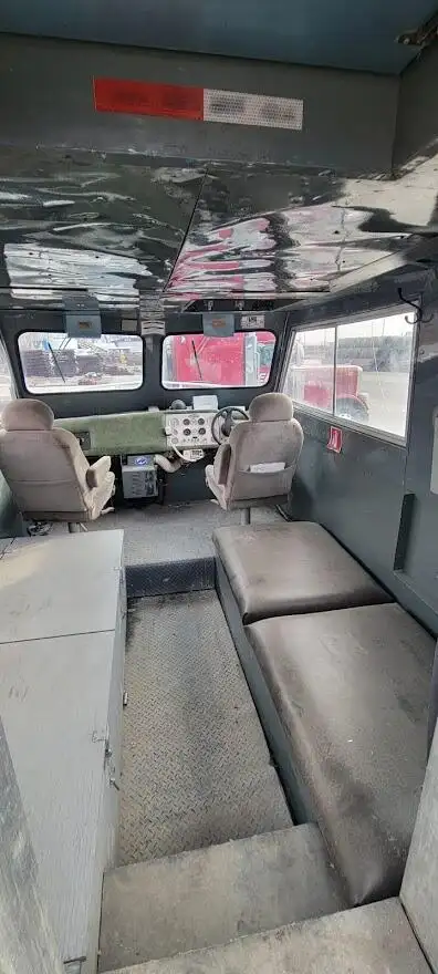 Kapal kerja kanggo didol