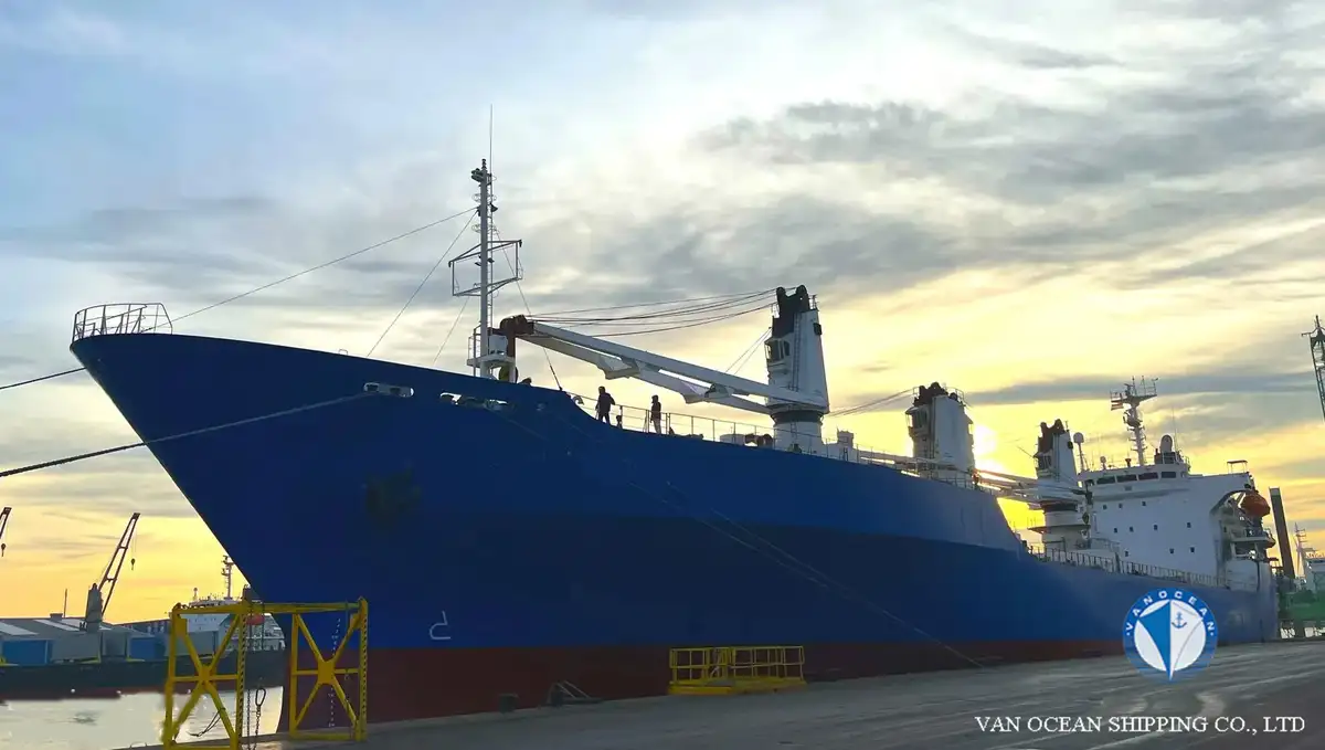 Kapal reefer kanggo didol