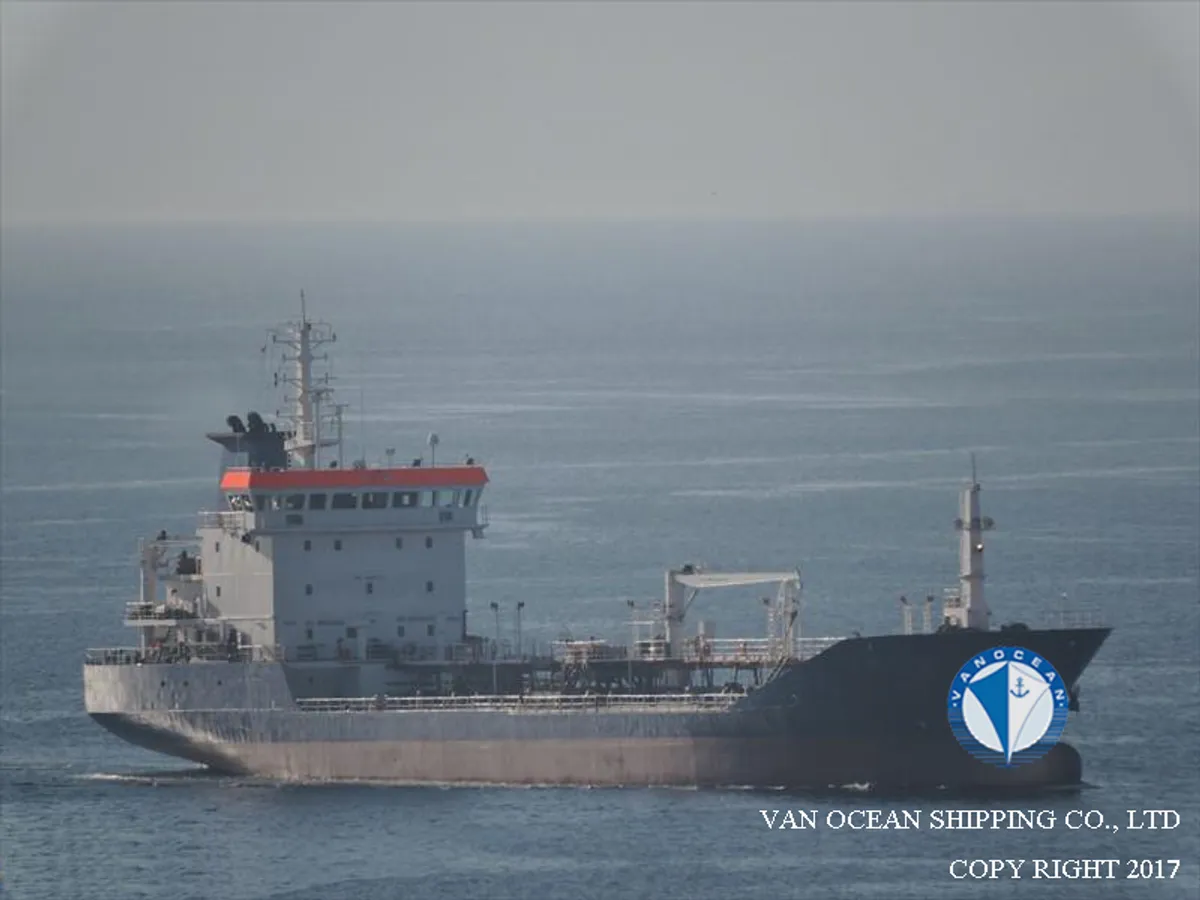 Kapal tanker minyak/bahan kimia kanggo didol