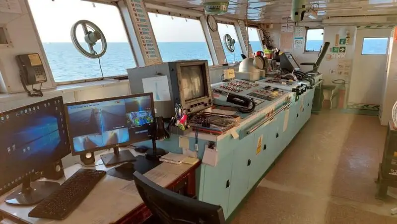 Kapal tanker minyak/bahan kimia kanggo didol