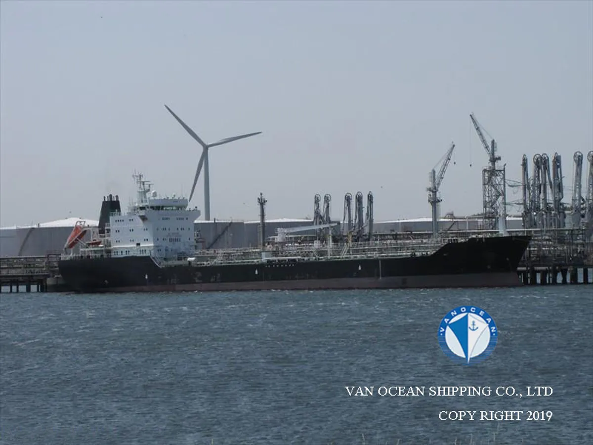 Kapal tanker minyak/bahan kimia kanggo didol
