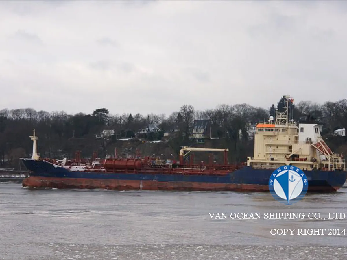 Kapal tanker minyak/bahan kimia kanggo didol