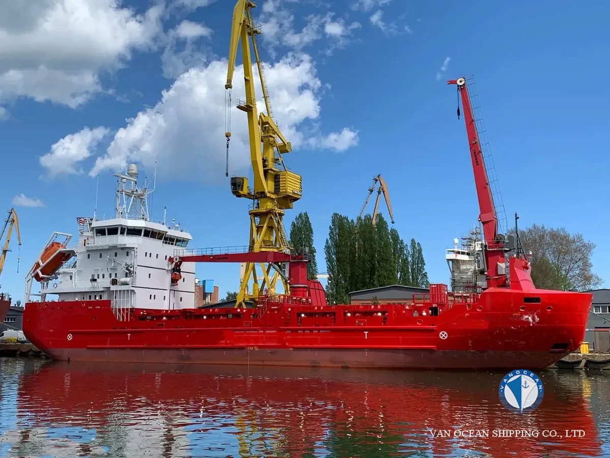 Kapal reefer kanggo didol
