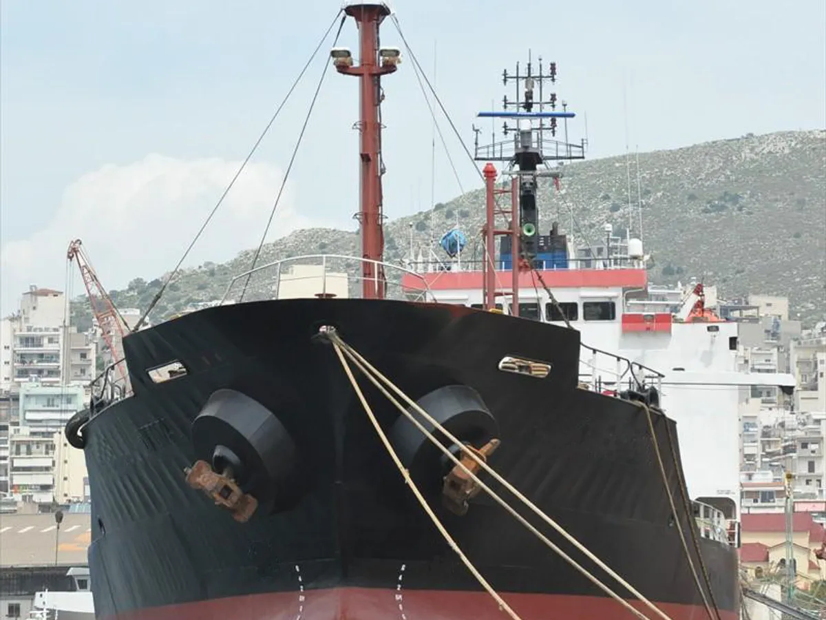 Kapal tanker minyak/bahan kimia kanggo didol