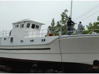 Kapal trawler kanggo didol