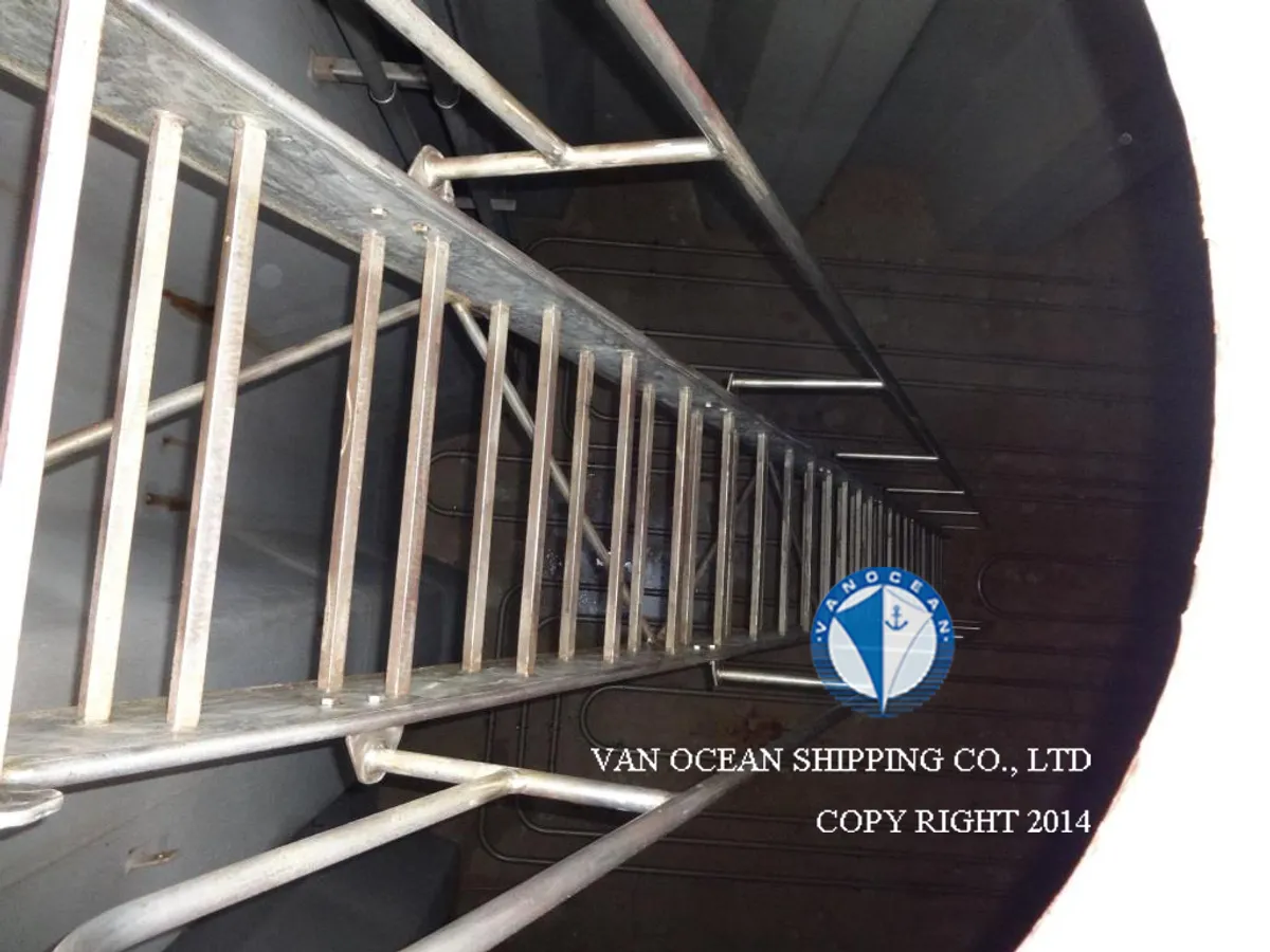 Kapal tanker minyak/bahan kimia kanggo didol