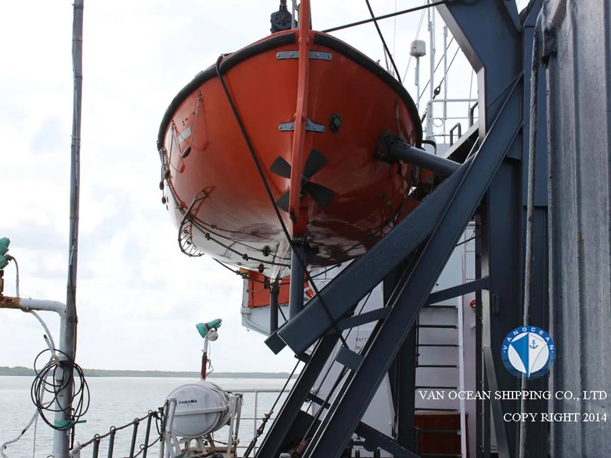 Kapal tanker minyak/bahan kimia kanggo didol