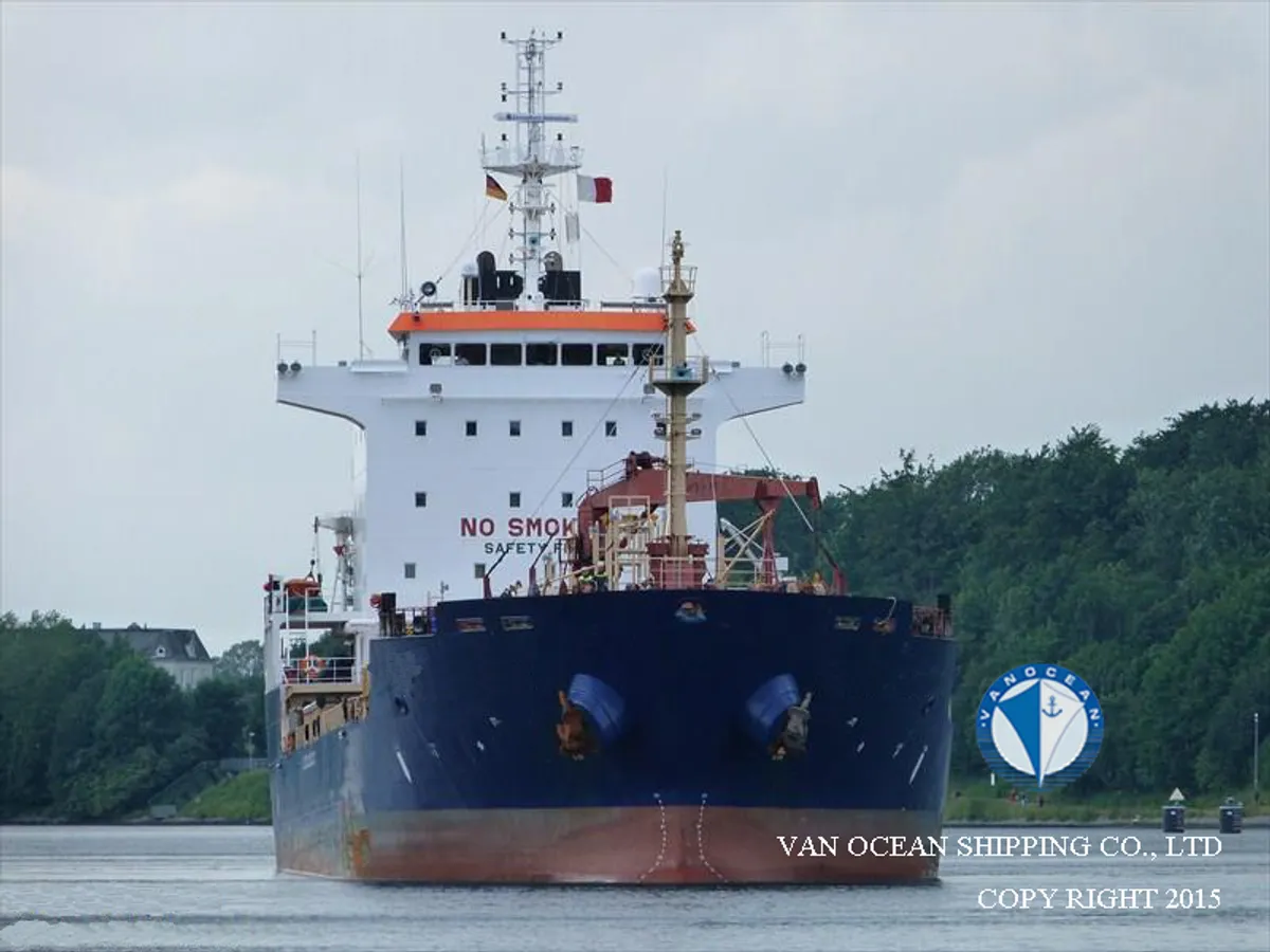 Kapal tanker minyak/bahan kimia kanggo didol