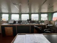 Kapal kerja kanggo didol