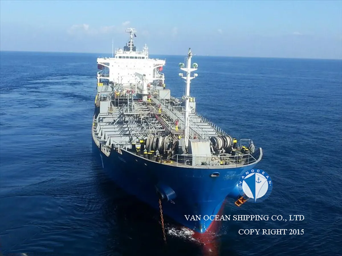 Kapal tanker minyak/bahan kimia kanggo didol