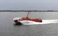 Kapal survey kanggo didol