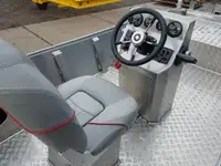 Kapal kerja kanggo didol