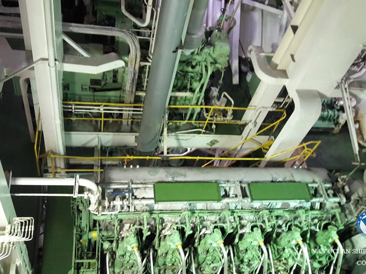 Kapal tanker minyak/bahan kimia kanggo didol