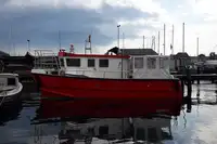Katamaran kanggo didol
