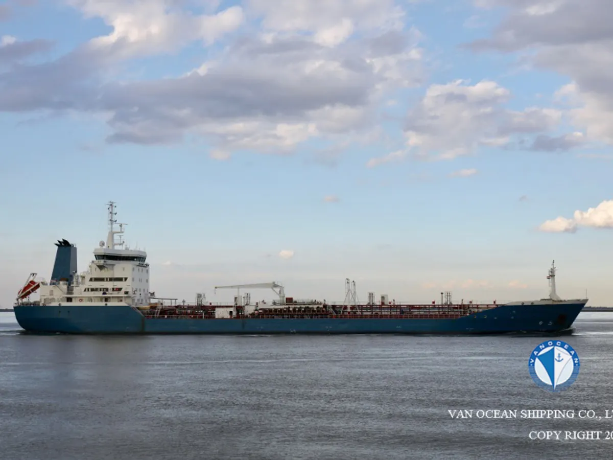 Kapal tanker minyak/bahan kimia kanggo didol