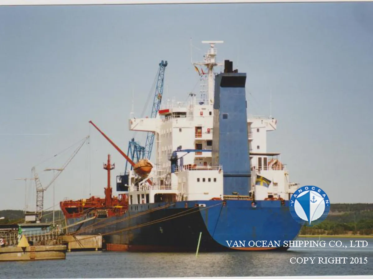 Kapal tanker minyak/bahan kimia kanggo didol