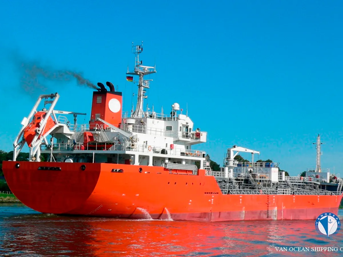 Kapal tanker minyak/bahan kimia kanggo didol