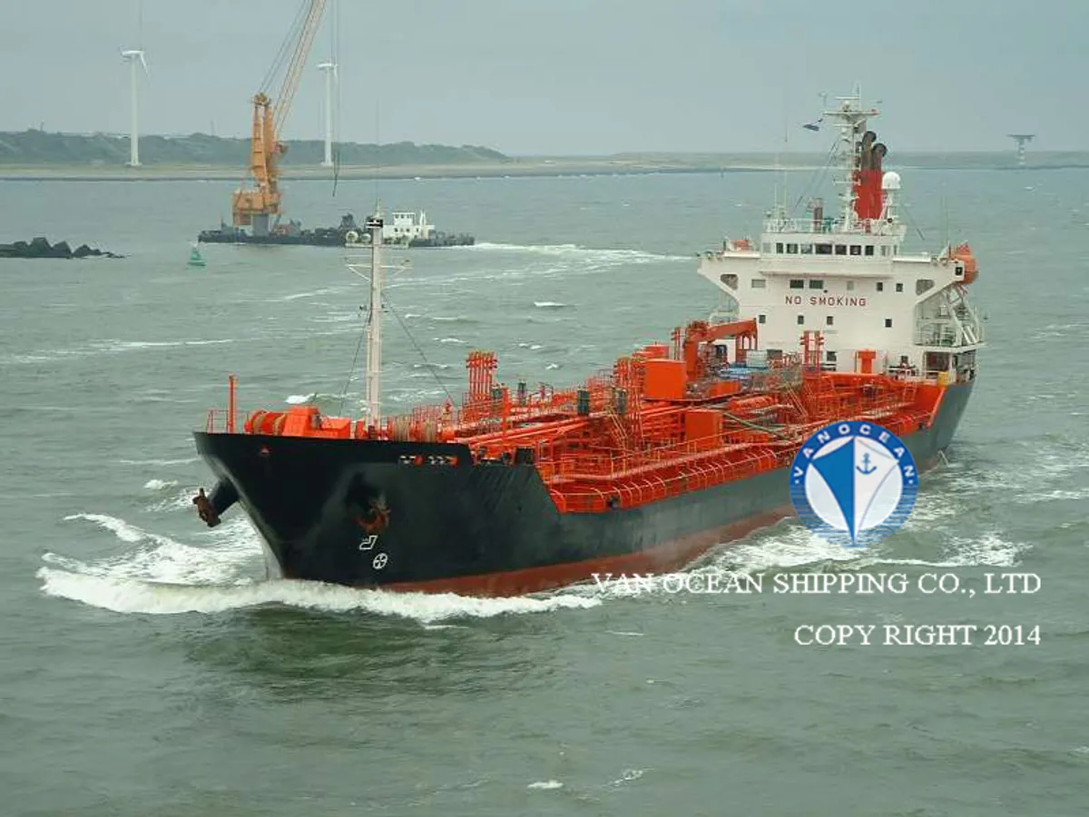 Kapal tanker minyak/bahan kimia kanggo didol
