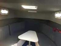 Kapal kerja kanggo didol