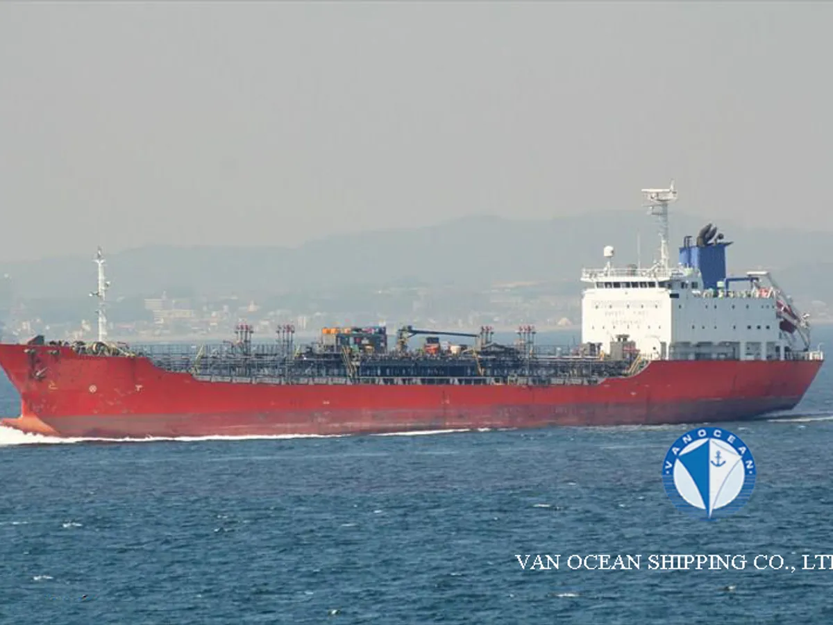 Kapal tanker minyak/bahan kimia kanggo didol
