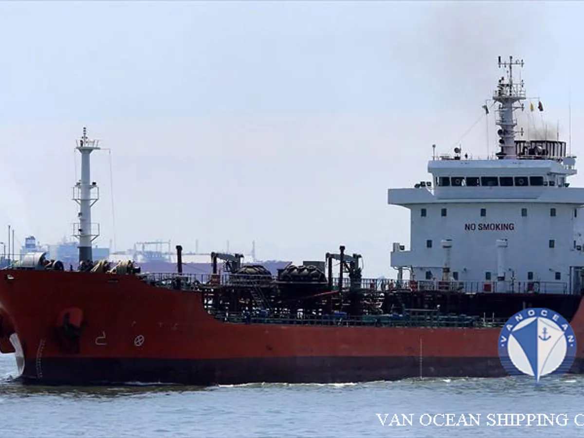 Kapal tanker minyak/bahan kimia kanggo didol