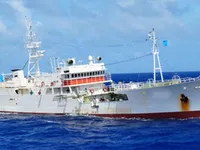 Kapal longliner kanggo didol