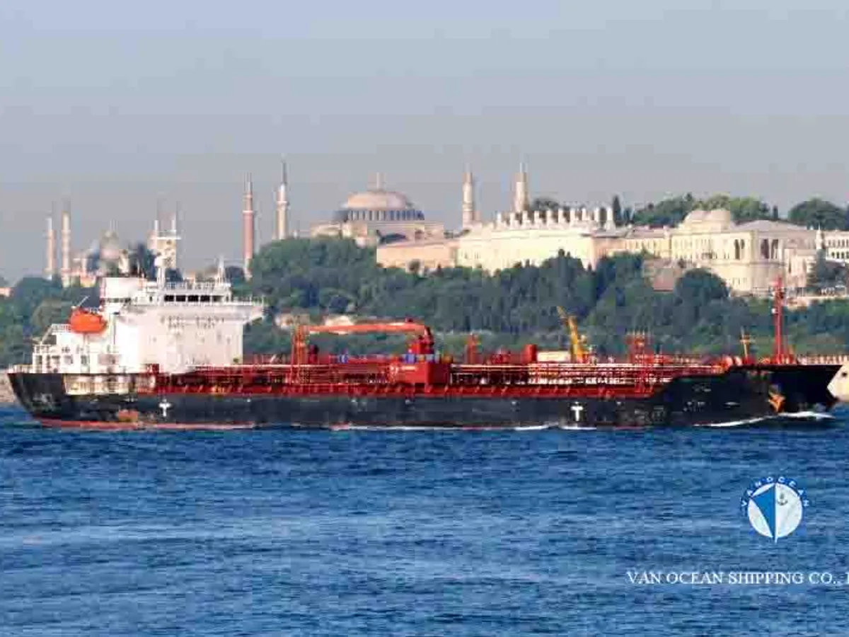 Kapal tanker minyak/bahan kimia kanggo didol