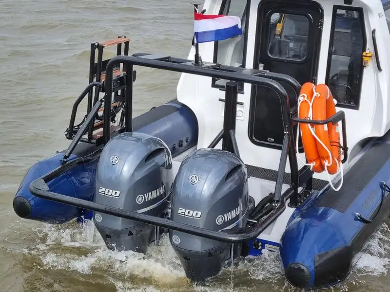 Kapal kontainer kanggo didol