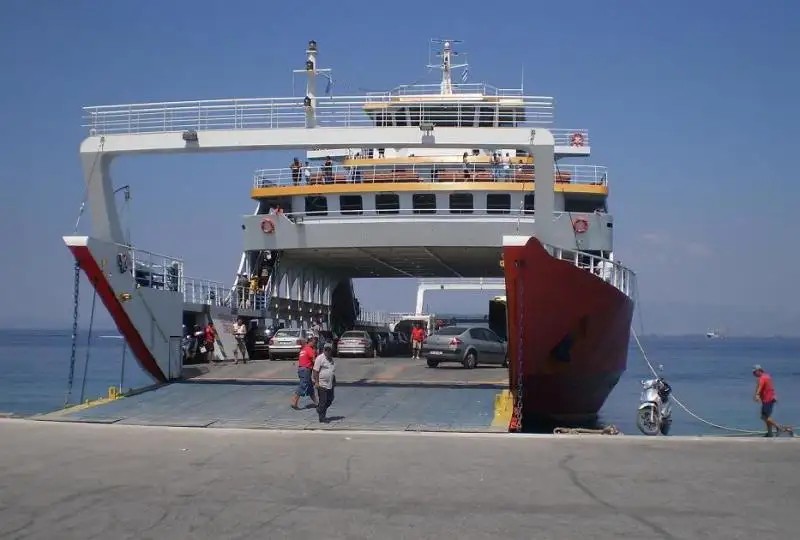 Kapal RoPax kanggo didol