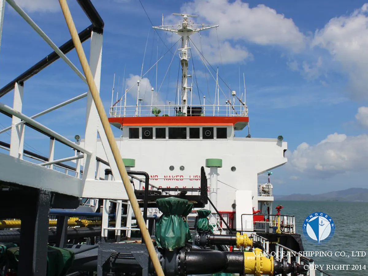 Kapal tanker minyak/bahan kimia kanggo didol