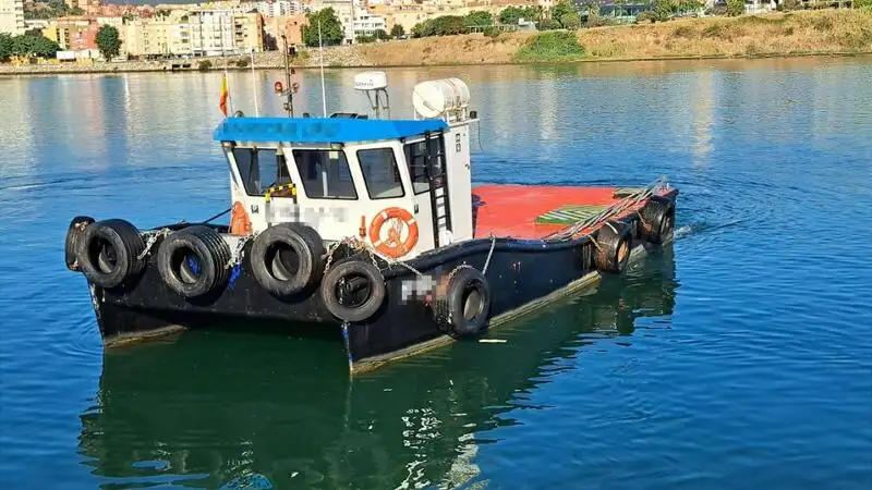 Kapal kerja kanggo didol