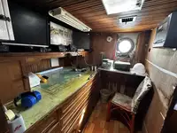 Kapal trawler kanggo didol