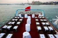 Kapal restoran kanggo didol