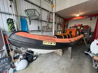 Kapal kerja kanggo didol