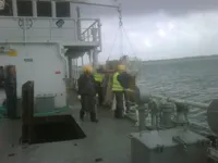 Kapal kerja kanggo didol