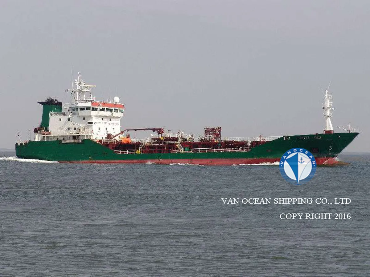 Kapal tanker minyak/bahan kimia kanggo didol