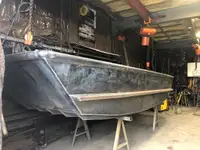 Kapal kerja kanggo didol
