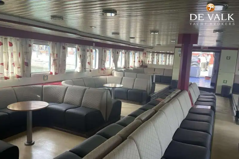 Kapal feri kanggo didol